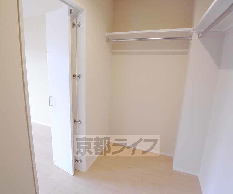 収納　３帖はあるウォークインクローゼット