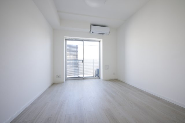 居室・リビング　※902号室参考写真です