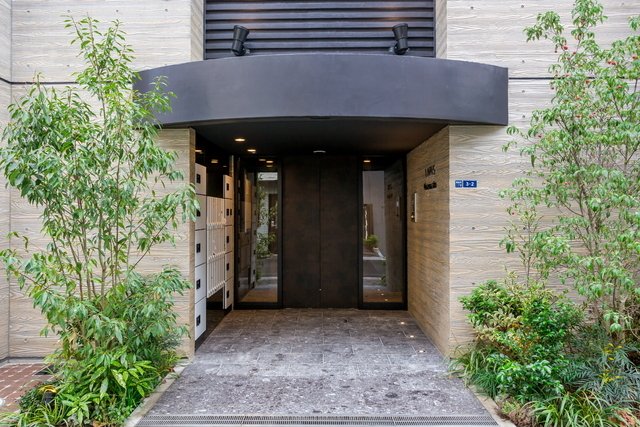 エントランス　エントランス