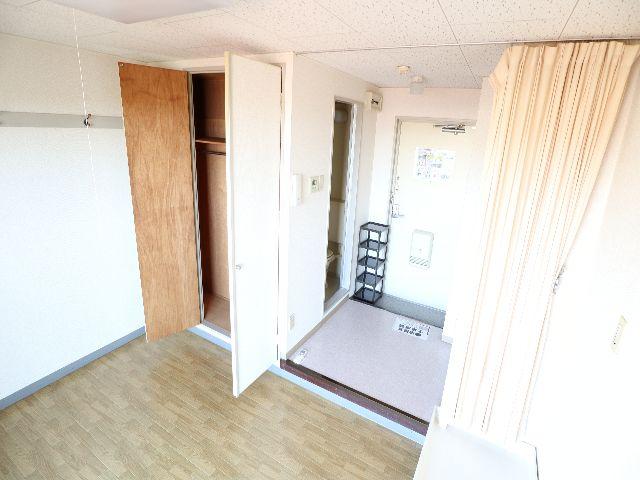 玄関　シンプルで使いやすい玄関です