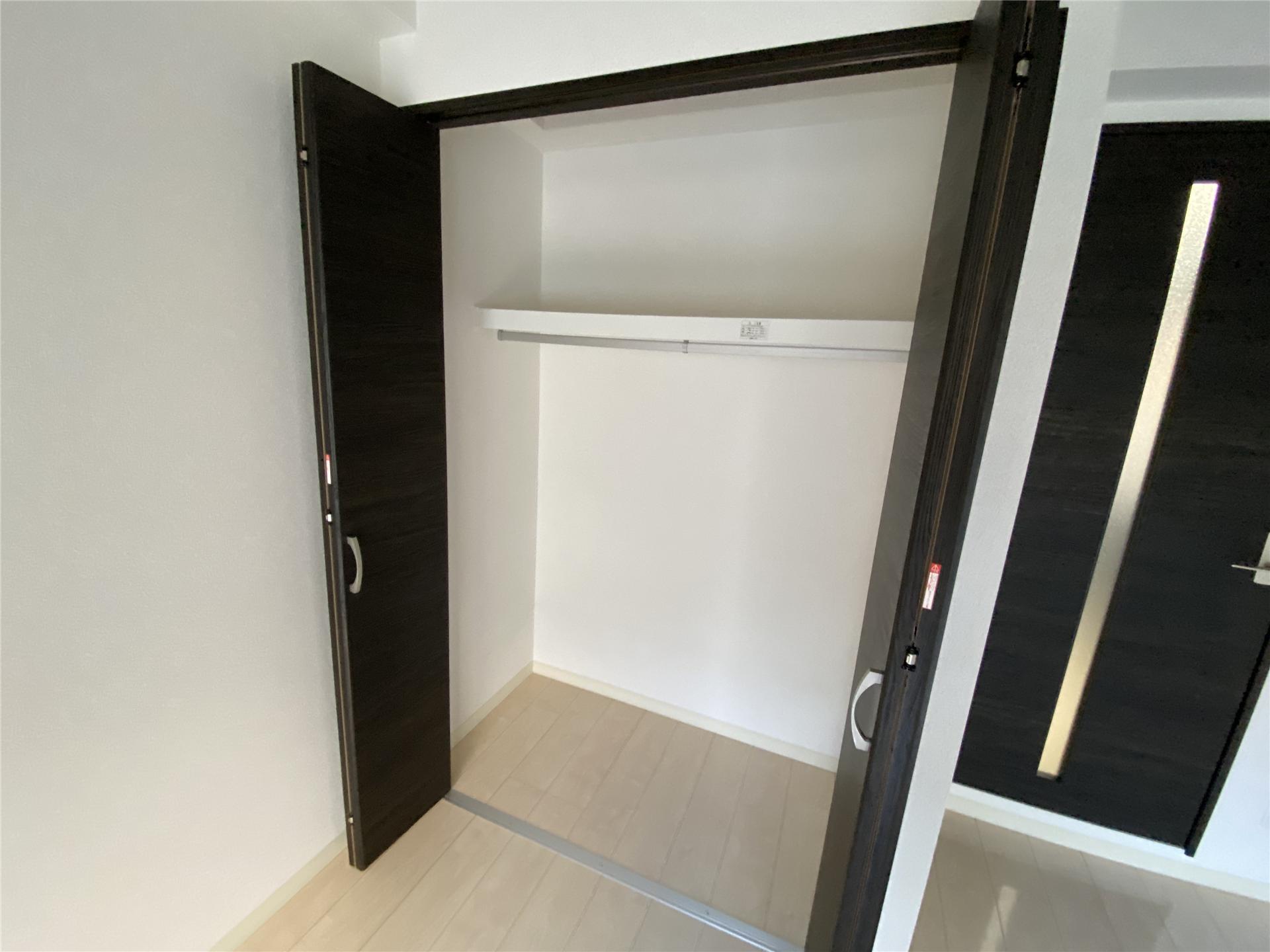 収納　収納力のあるクローゼットです