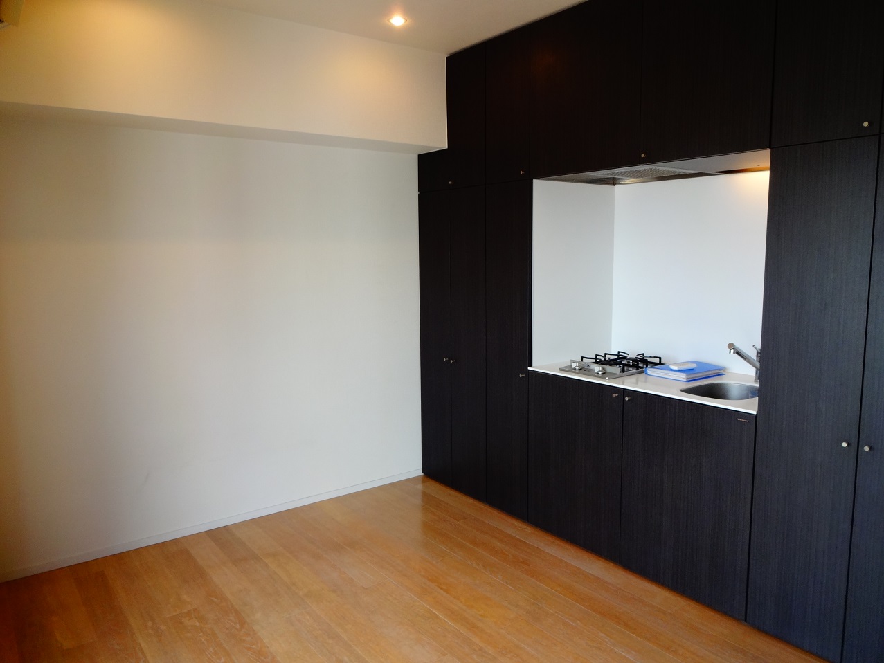 居室・リビング　同マンション別部屋