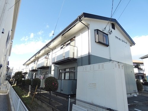 建物外観　落ち着いた雰囲気の外観です