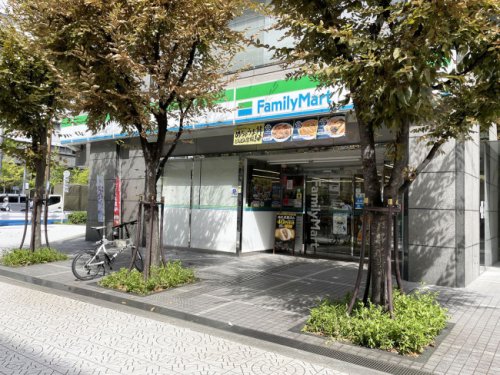 コンビニ　ファミリーマート 西本町なにわ筋店（コンビニ）まで107m