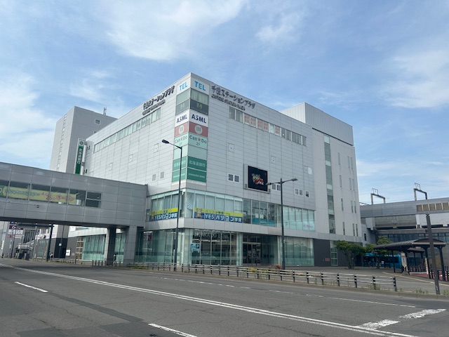 ショッピングセンター　千歳ステーションプラザ（ショッピングセンター）まで805m