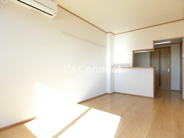 その他部屋・スペース　居室と寝室を分けて生活できる１ＬＤＫ。