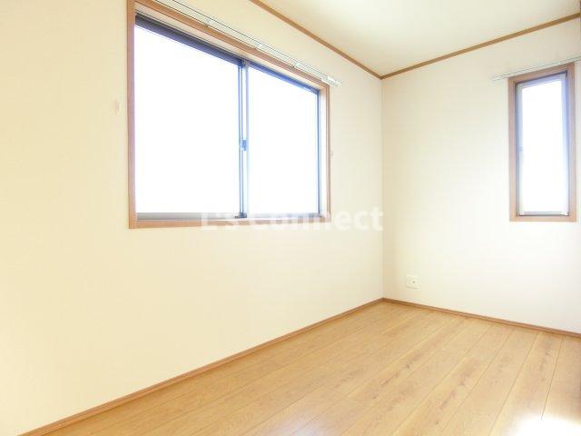 その他　４．１帖の洋室は寝室として使えます。