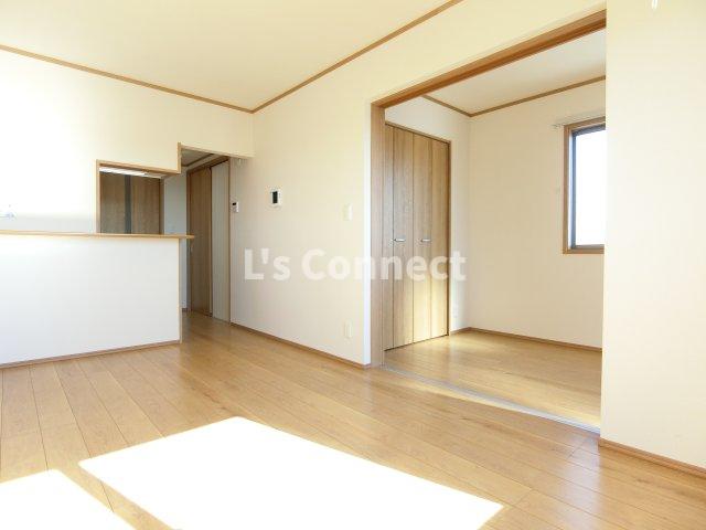 居室・リビング　９．４帖のＬＤＫ。カウンターキッチンです。