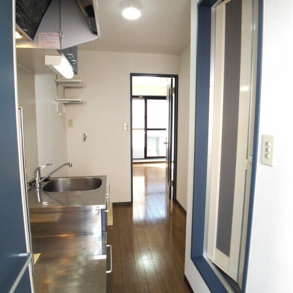 玄関　別号室参考写真です