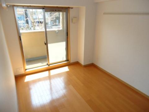 居室・リビング　室内