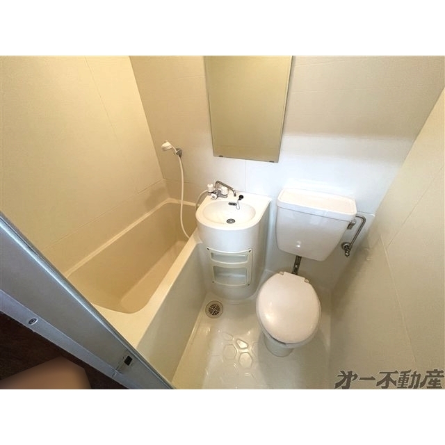 バス・シャワールーム　バスルーム