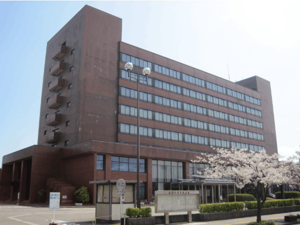 役所　高岡市役所（役所）まで3086m