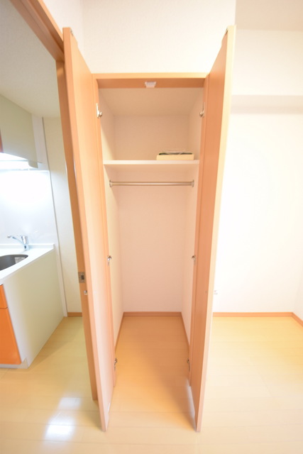 収納　～たっぷり収納スペース～