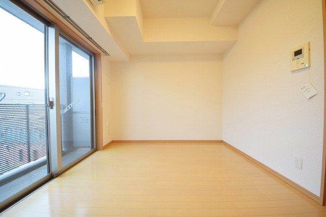 居室・リビング　～スッキリした間取りですね～