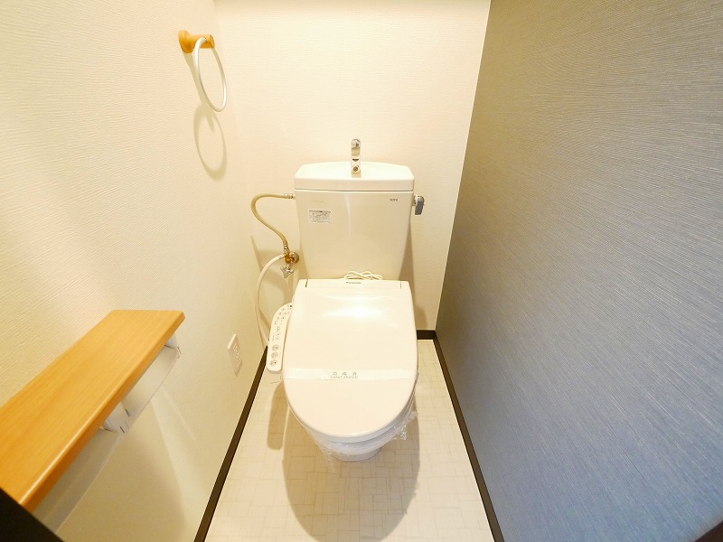 トイレ　※別号室参考写真