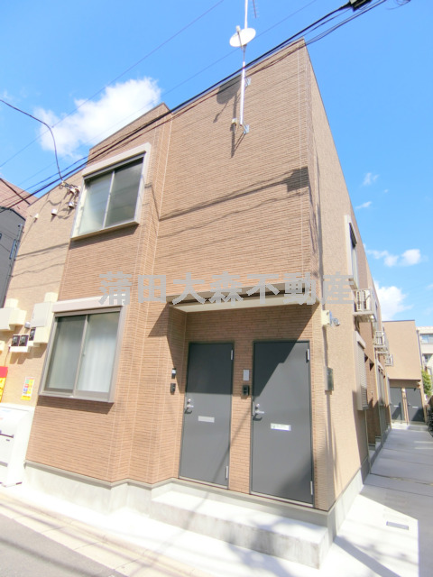 建物外観　2021年2月築　木造地上2階建て総戸数12戸インターネット