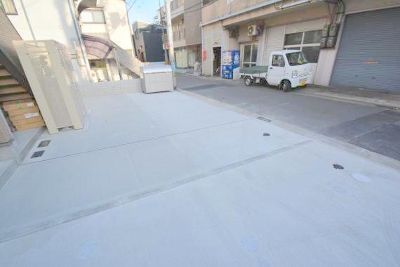 駐車場　あなたの大事な自転車も安心してとめることができますね。