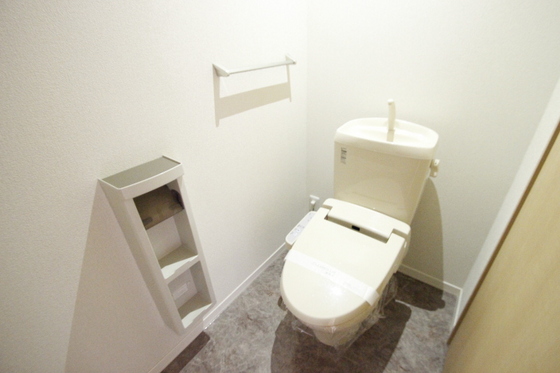 トイレ　※別部屋の写真です