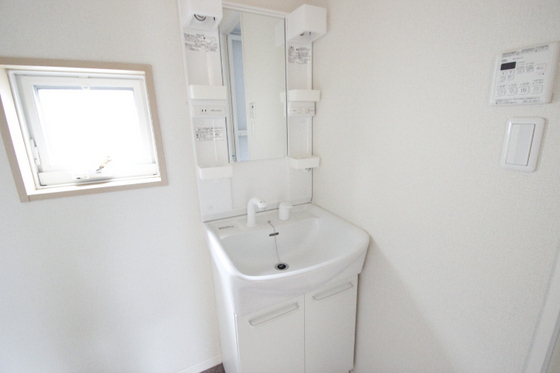 洗面設備　※別部屋の写真です