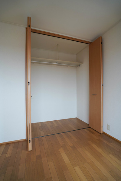 収納　敷地内の別のお部屋。