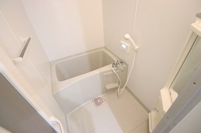 バス・シャワールーム　お風呂です