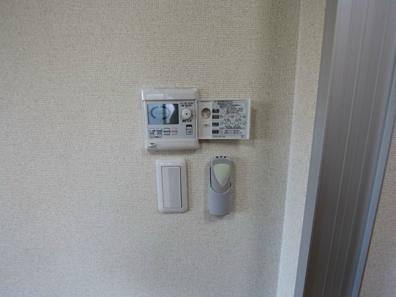 その他設備　床暖房完備