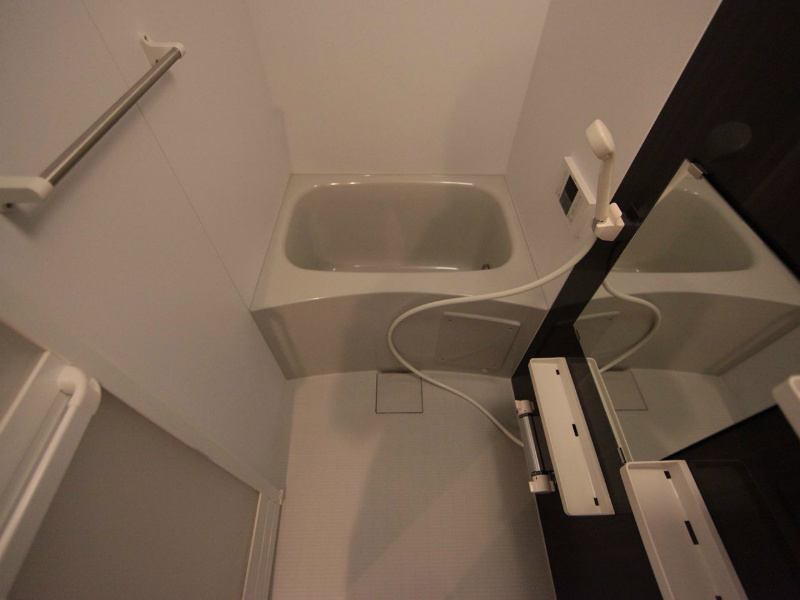 バス・シャワールーム　追い焚き機能付お風呂