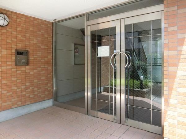 エントランス　オートロック付き！