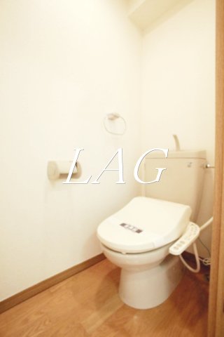 トイレ　トイレ(同仕様)です。