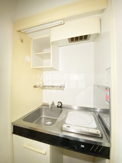 キッチン　火を使わず安心でお掃除も簡単なＩＨコンロ付です♪