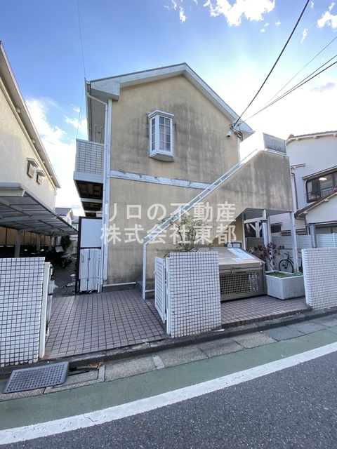 建物外観　インターネット使用料無料なお部屋です。