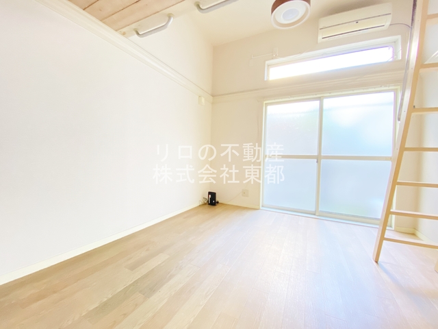 居室・リビング　明るい雰囲気で暮らしやすい！優しい質感の室内がオススメ☆