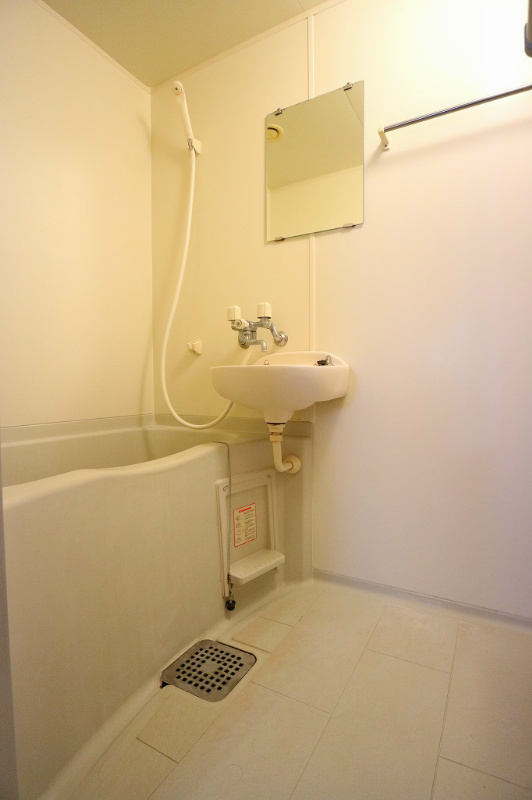 バス・シャワールーム　お風呂　別号室参考写真