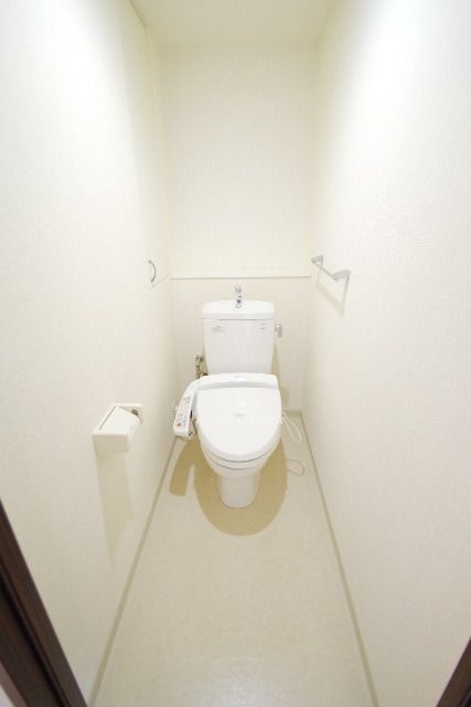 トイレ　★温水洗浄便座付き★