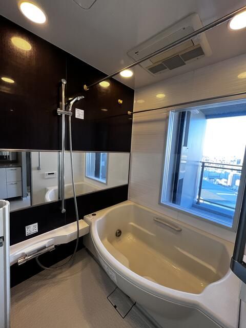 バス・シャワールーム　日々の疲れを癒すお風呂付です