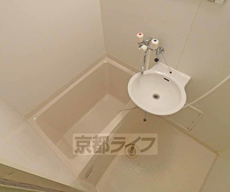 バス・シャワールーム　清潔感のある浴室です！