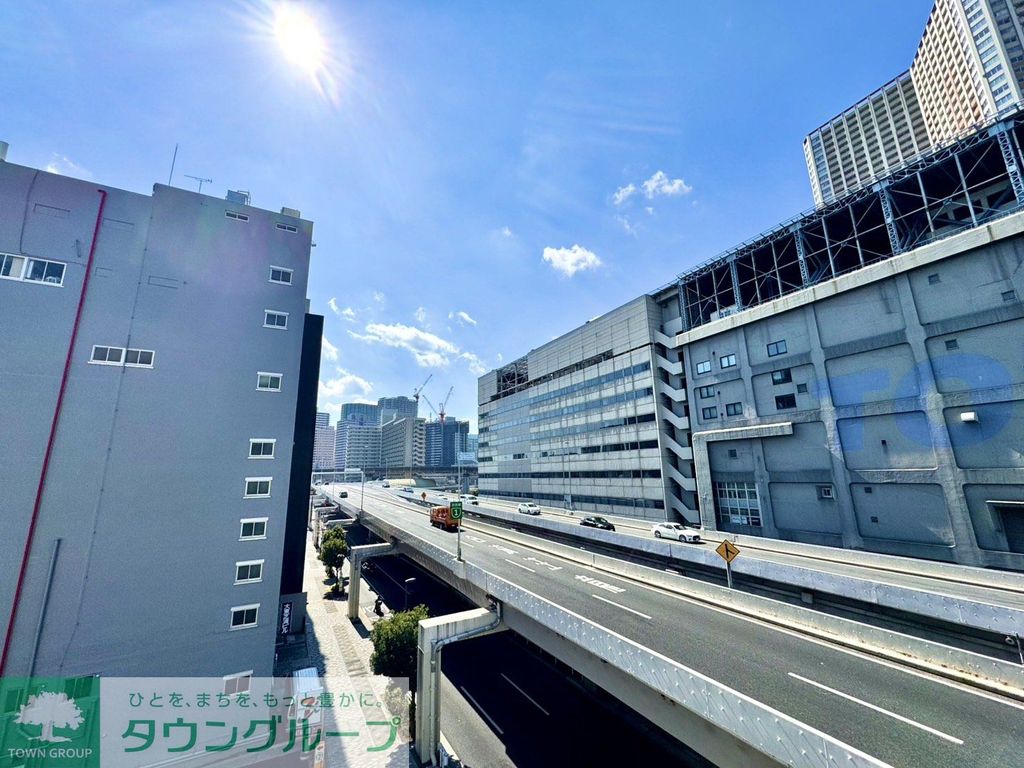 眺望　セブンイレブンが建物隣にあります！