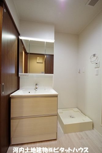 洗面設備　洗髪洗面化粧台