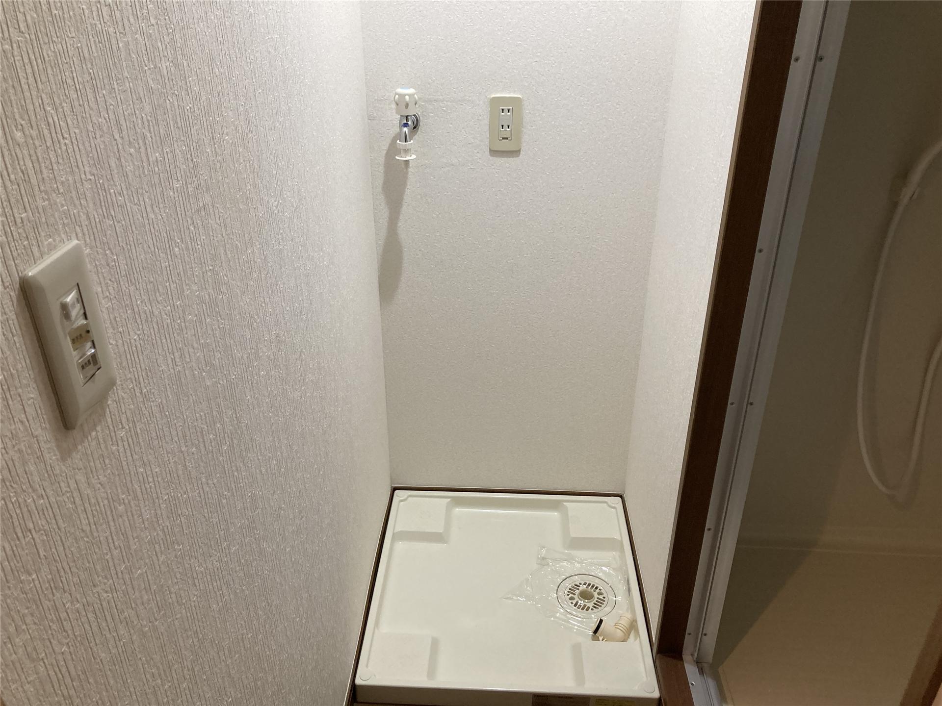 その他設備　宅配BOX付の集合ポストです