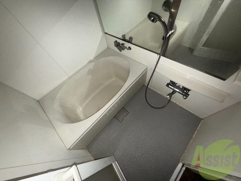 バス・シャワールーム　癒しのひと時が広がるゆとりのバスルーム