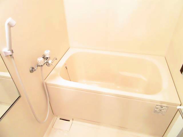 バス・シャワールーム　バスルーム