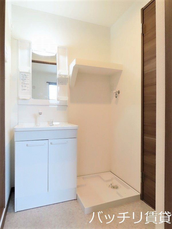 洗面設備　画像は同シリーズ参考画像の為、現況を優先いたします。