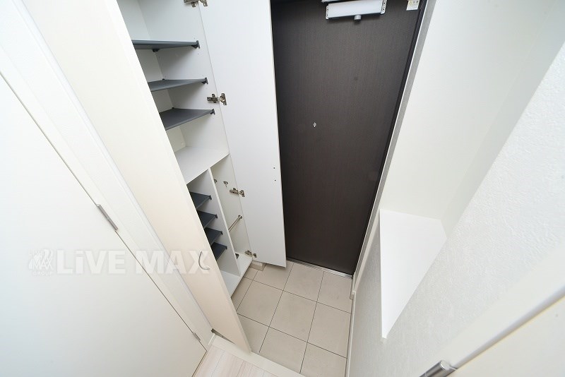 玄関　ゆったりとした玄関です