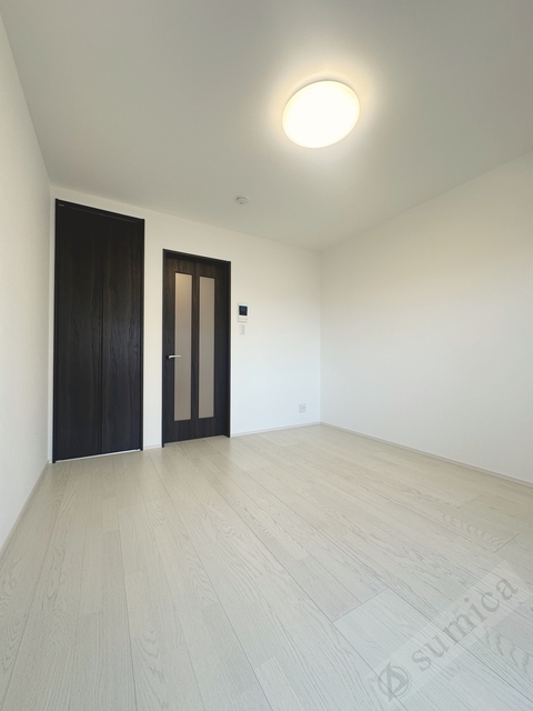 居室・リビング　日当たりもよく明るいお部屋＾＾