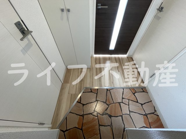玄関　シンプルで使いやすい玄関です