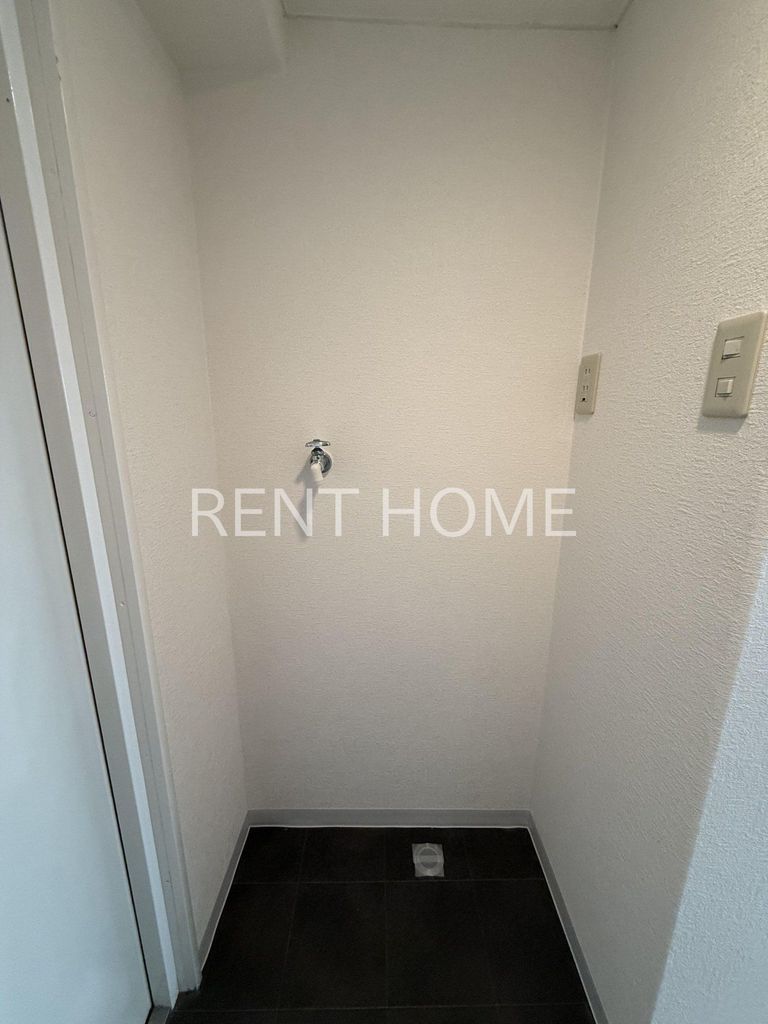 その他部屋・スペース　洗濯機置き場です