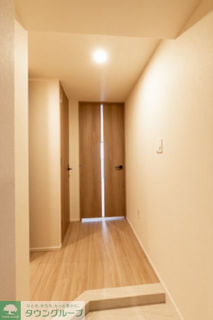 玄関　※写真は同タイプ住戸です。