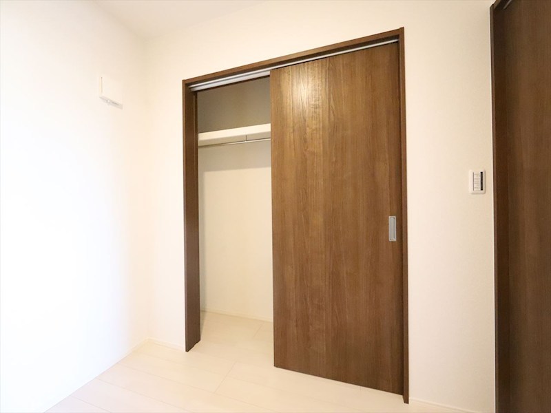 収納　クローゼット付