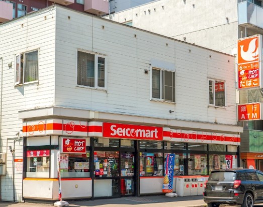 コンビニ　セイコーマートどもん店（コンビニ）まで353m