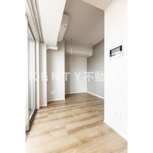 居室・リビング　こちらの居間で趣味の時間をお楽しみください